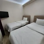 Esa Aparthotel